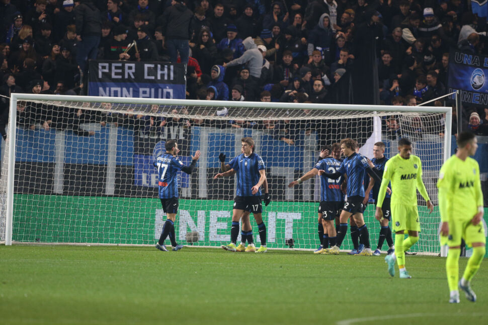 De Ketelaere sontuoso, ciliegina di Miranchuk e regalo a Boloca: 3-1 al Sassuolo, ai quarti col Milan