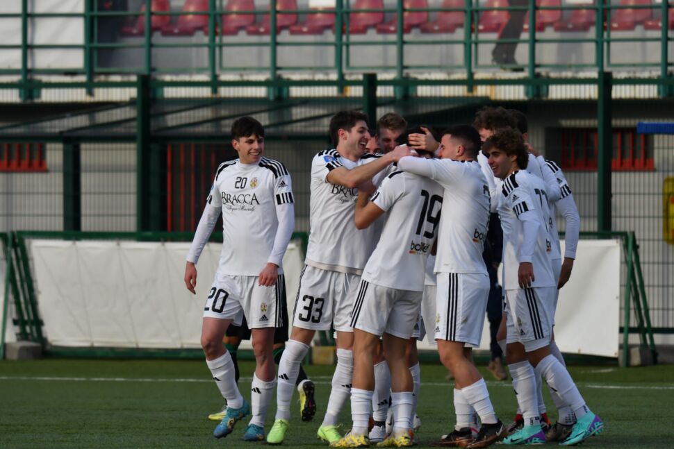 Hyka-Paris-Martini, è grande Villa Valle