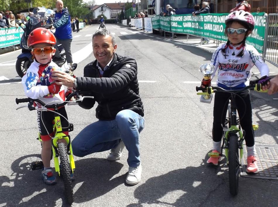 Ciclismo, Giovanissimi. Partecipazione da record per le corse di Villa d’Almé organizzate dal Pedale Brembillese
