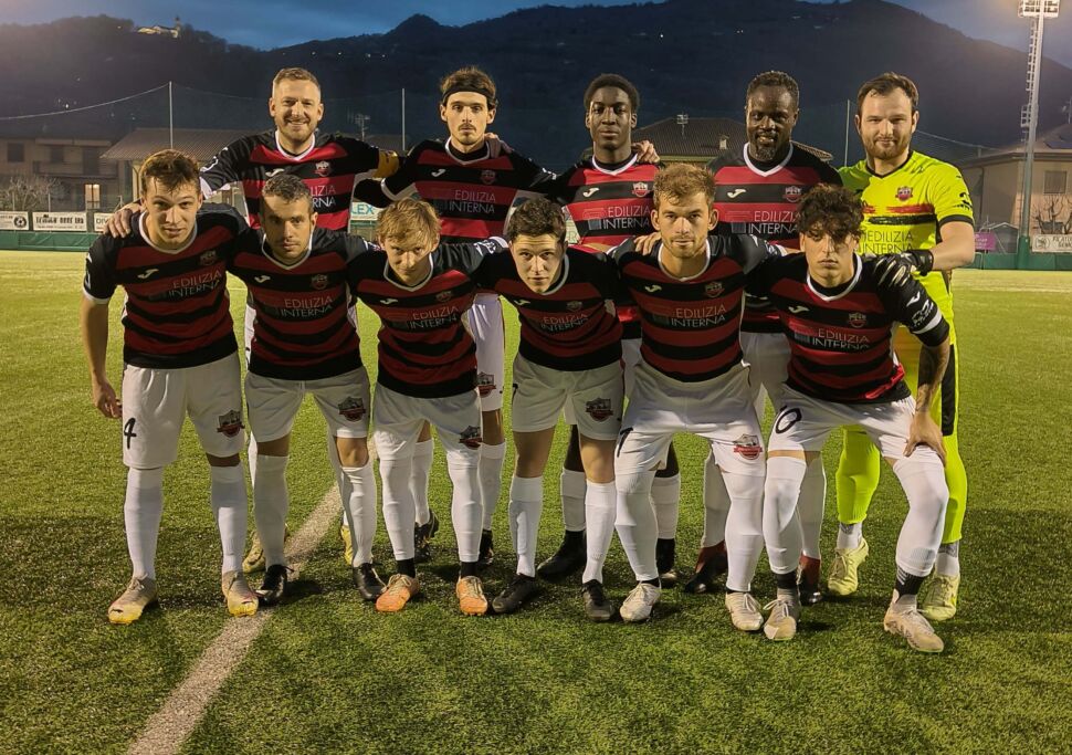 Prima E – Il derbissimo si tinge di rossonero. Gandinese ai play-off, Leffe tagliato fuori