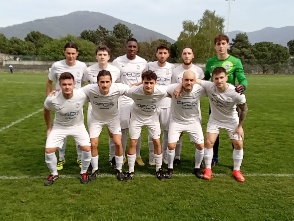 Seconda C. Colpaccio dell’Uesse Sarnico in casa dell’Oratorio Albino. Tripletta di Bellini