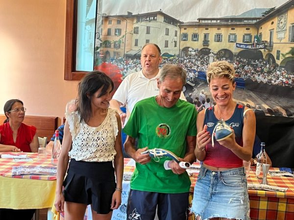 La Corsa de Öf tutta al femminile: venerdì Gandino si tinge di rosa