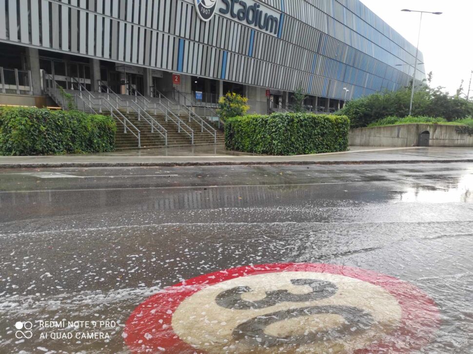Un’impressionante serie di sfighe e la decisione irrevocabile di fare le vacanze nella grotta di Lourdes