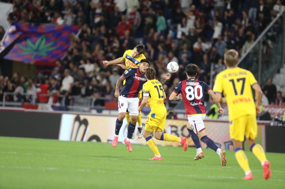 Samardzic al 90′ salva l’Atalanta dal quarto ko a Bologna. Brescianini si rompe