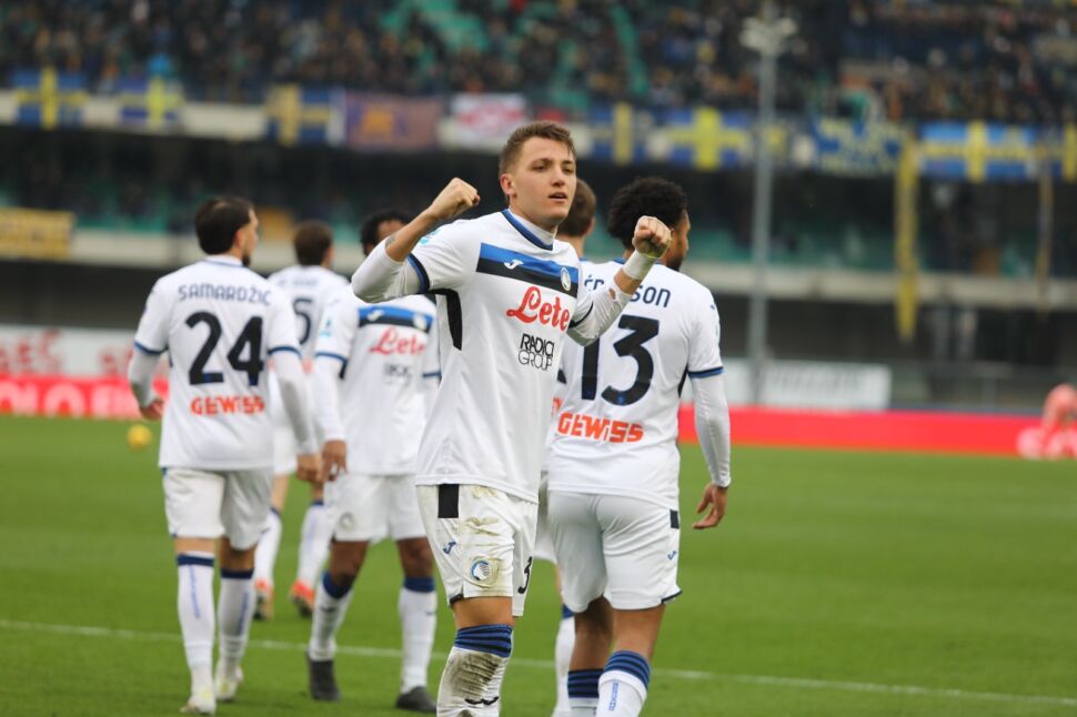 Le pagelle di Verona: Retegui da 10, De Roon capitano coraggioso