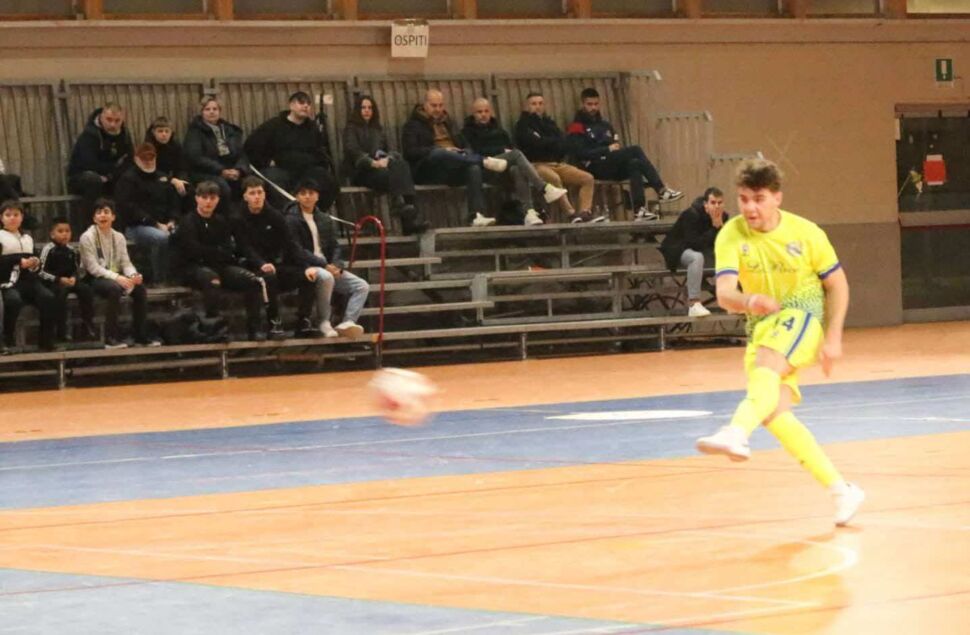 Argonese, dodicesima vittoria consecutiva. Fittipaldi show