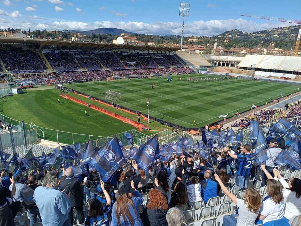 Le 300 bandierine di Firenze e il grande cuore di “Chei de la Coriera”