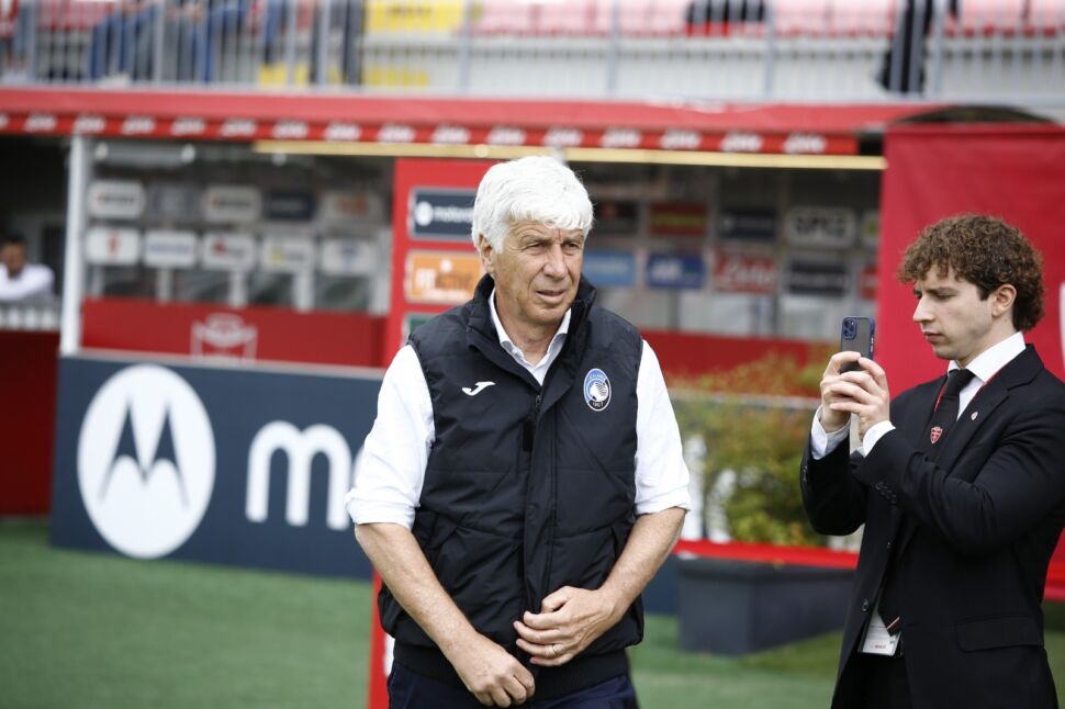 Gasperini polemico: “Vedo poco entusiasmo per la Champions, difficile vedere il giallo a Hien in una partita senza falli”