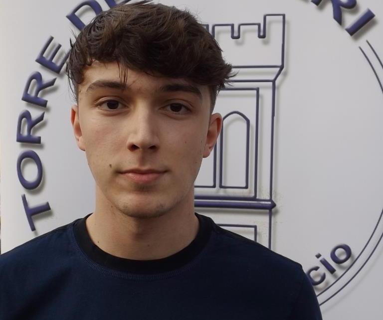 Omicidio Claris, mister Foresti e Maicol Bellina increduli: “Riccardo era un bravissimo ragazzo. Come è potuta accadere una cosa del genere?”