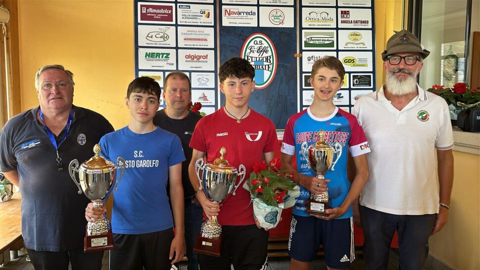 L’esordiente Luca Ferro esulta a Cassinone di Seriate