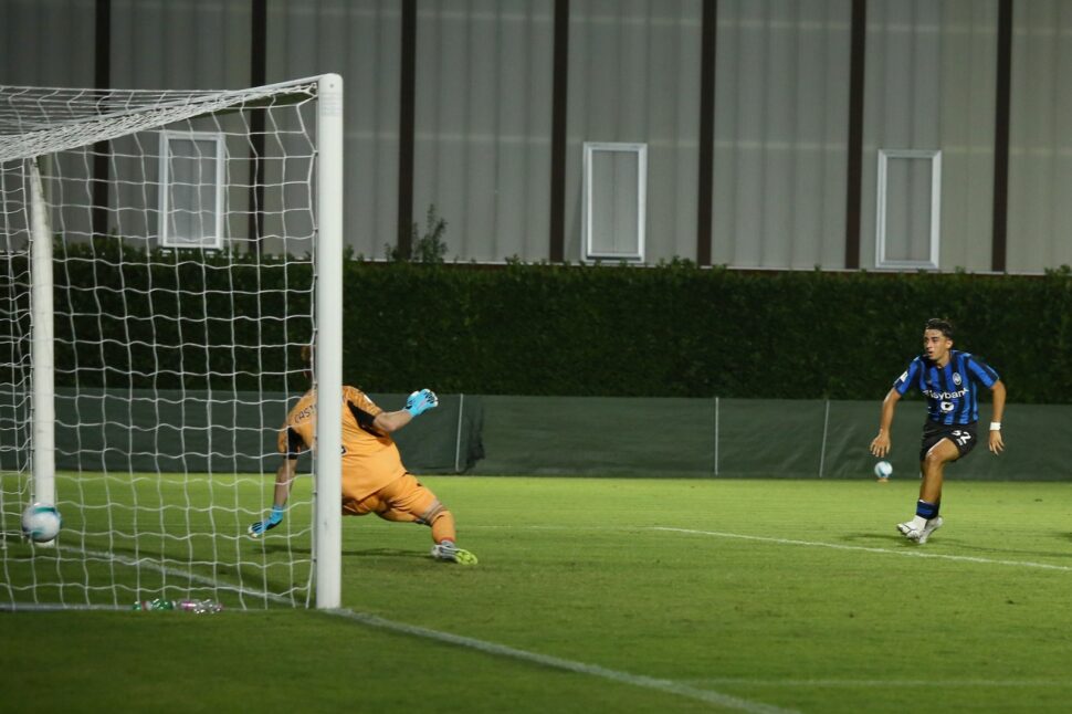 La Primavera pareggia in 9 col Verona: rigore contro inesistente, la riacciuffa l’ex Villa Valle Mouisse