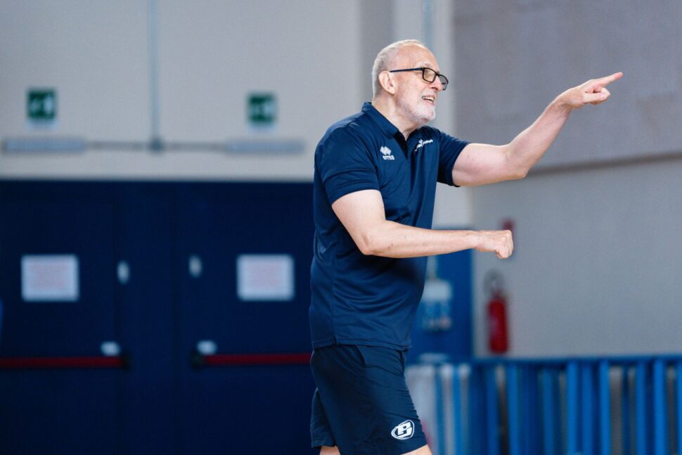 Coach Zanchi soddisfatto della Blu Basket Bergamo: “Test di livello, grande spirito di squadra”