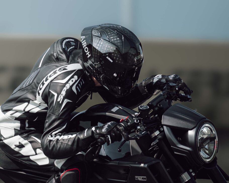 AIROH GP 800, il casco racing in vetrina a Misano