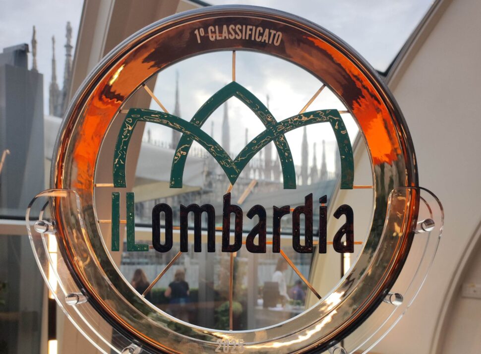 Il Lombardia 2025 – La startlist completa raccoglie il meglio del ciclismo mondiale: Pogacar, Evenepoel, Del Toro, Roglic, Pidcock, Ayuso, Ciccone e Scaroni