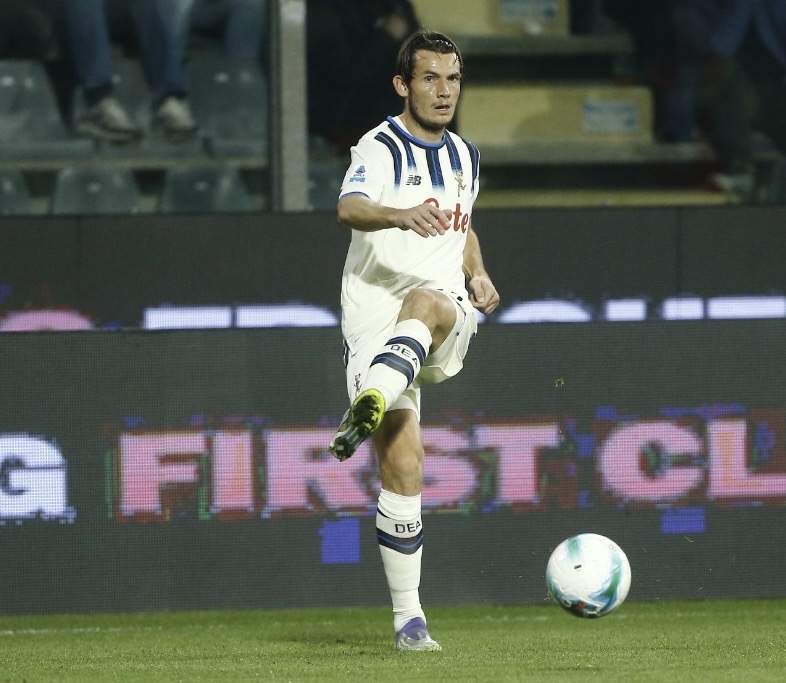 Errori di Kossounou e De Roon, l’Atalanta a Dortmund compromette la qualificazione in un tempo solo