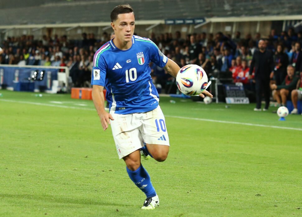 Colpo Atalanta. Raspadori torna in Serie A, beffata la Roma