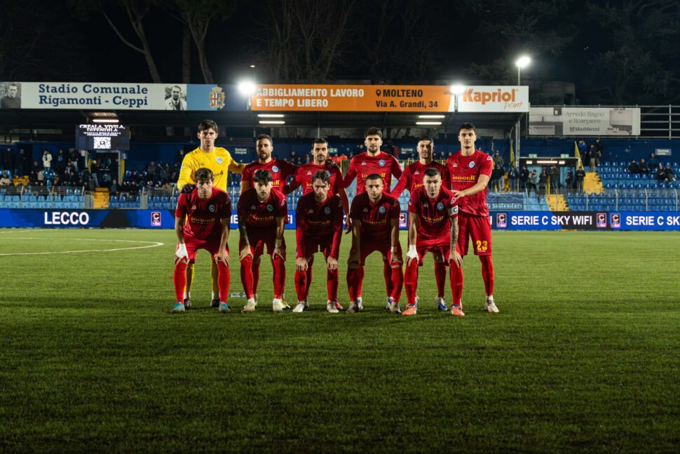 Un eroico AlbinoLeffe inforca gli occhiali dal Lecco terzo. E quelle occasioni di Sali…