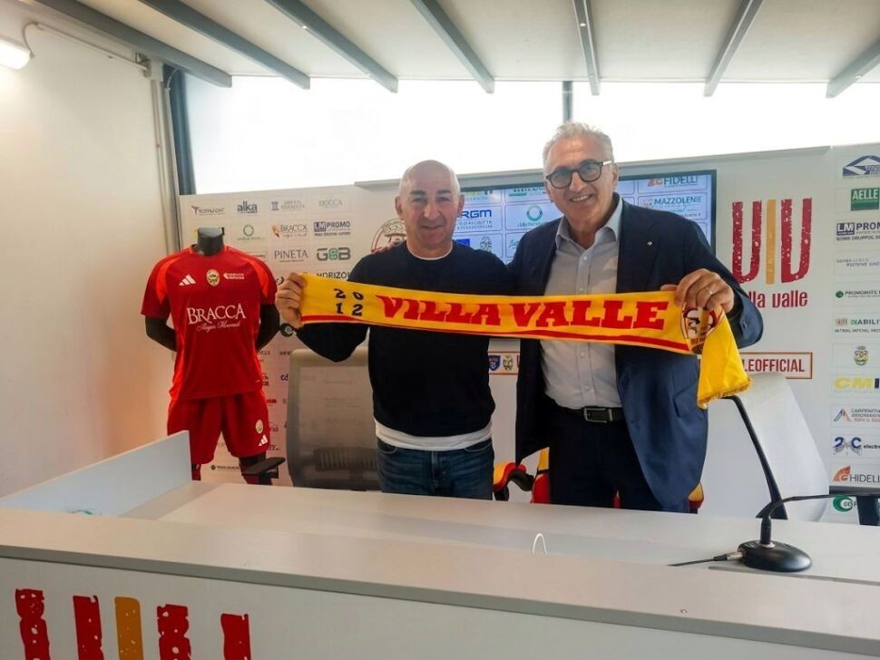 Sgrò confermato a Villa: “Qui mi sento a casa. Profonda stima per il presidente Castelli e per tutto il gruppo dirigenziale”