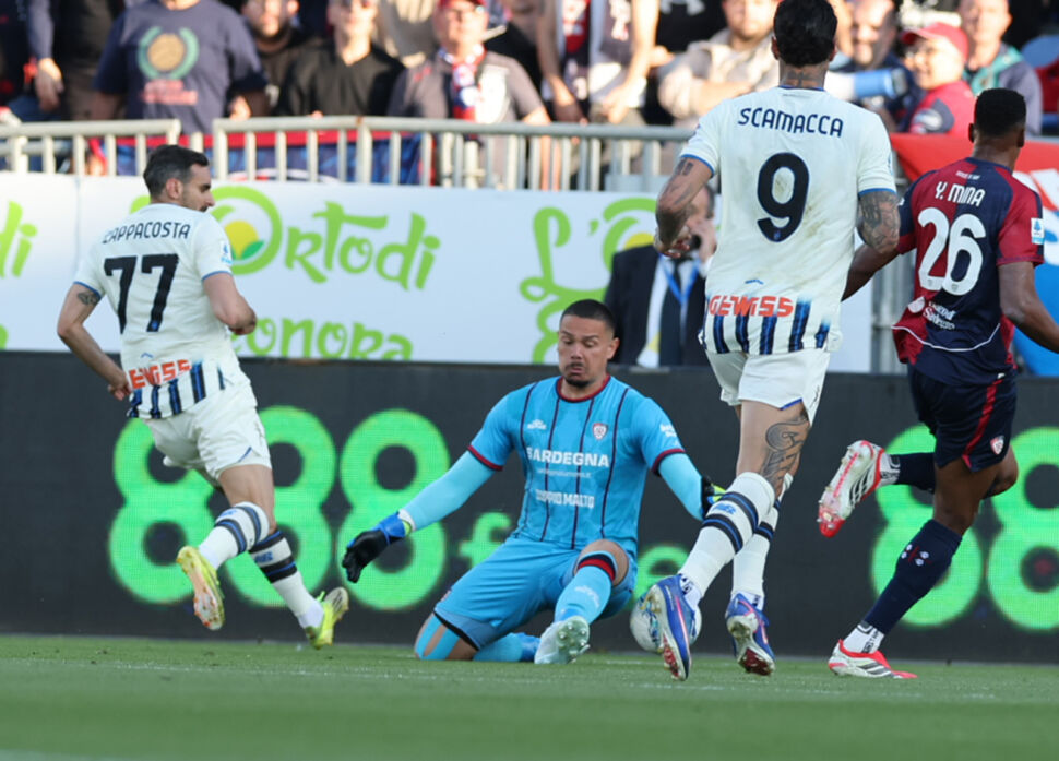 Voci dalla Unipol Arena – Palladino: “Ci manca il c***, chiediamo scusa ai tifosi”. Scamacca: “Che mal di testa…”