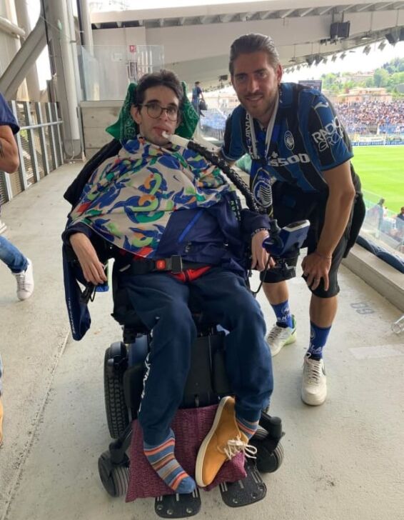 L’ultimo saluto a John David Bonacina, un ragazzo simpatico e coraggioso, grande tifoso della Dea