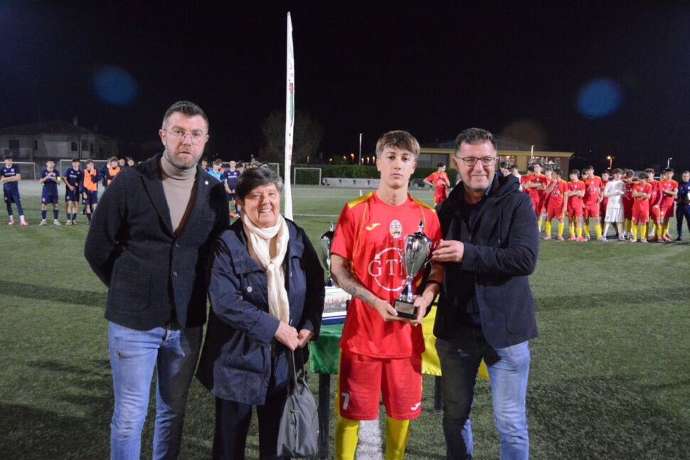 Supercoppa Cassera U17, trionfa il Villa. Assegnata la Coppa Beppe Baretti al migliore in campo