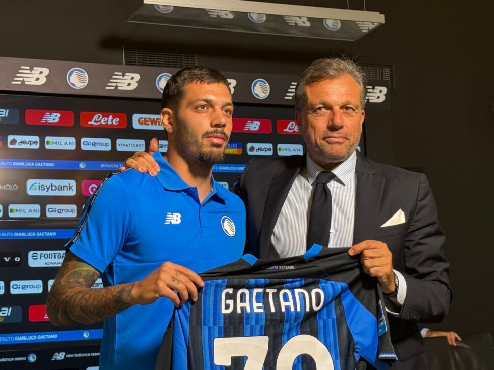 Giuntoli presenta Gaetano e difende il mercato: “Il più grande acquisto è Sarri”
