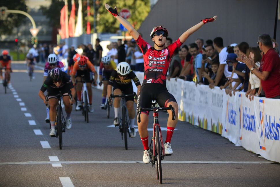 Crestanello vince a Bolzano, Pegolo seconda alla Crono dell’Uva: Isolmant-Premac-Vittoria on fire